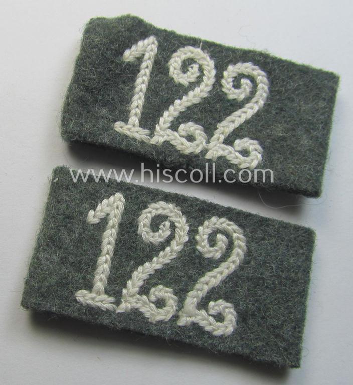 Pair of WH (Heeres) 'Infanterie'-related, 'Schulterstück-Überschuben': 'Soldat des Infanterie-Regiments 122'