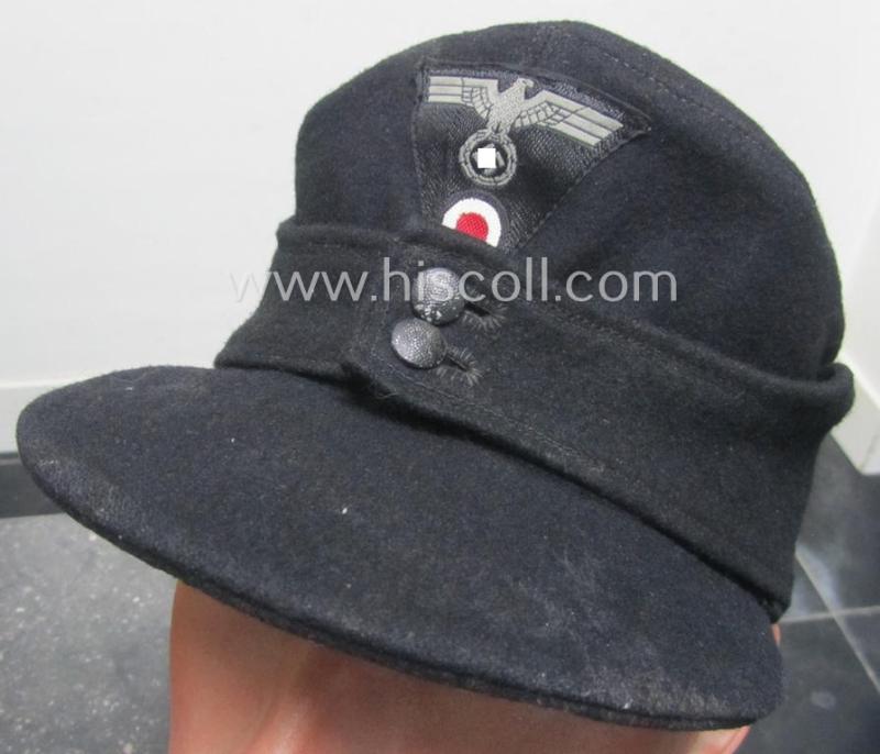 Later-war- (ie. 1943-) pattern, black-coloured WH (Heeres) 'Panzer' 'M43'-field-cap (ie. 'Einheitsfeldmütze') being a clearly '0/0250/2297'-marked and/or '1944'-dated example