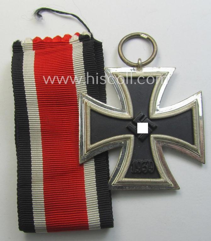 'Eisernes Kreuz II. Klasse' being a maker- (ie. '13'-) marked example  as was produced by the maker (ie. 'Hersteller'): 'Gustav Brehmer'