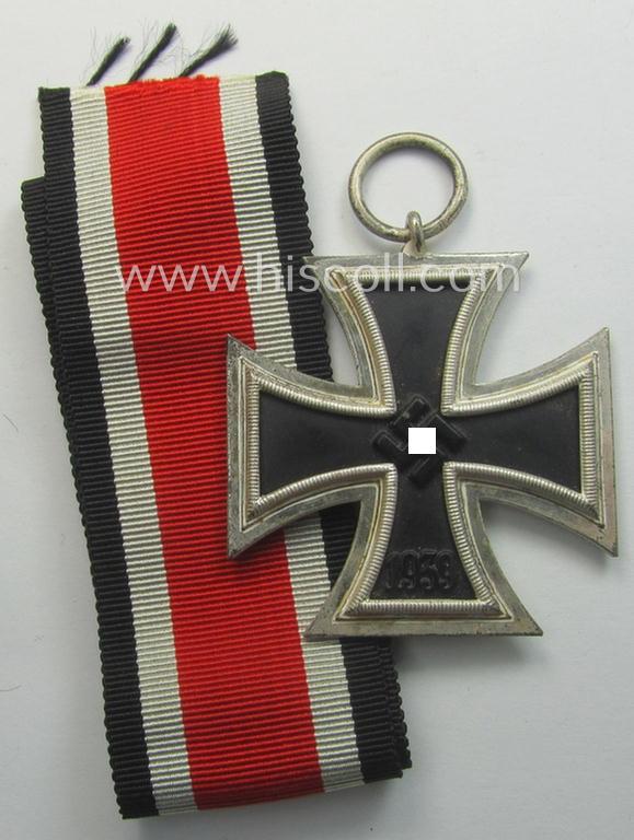'Eisernes Kreuz II. Klasse' being a non-maker-marked example by: 'Wächtler & Lange'