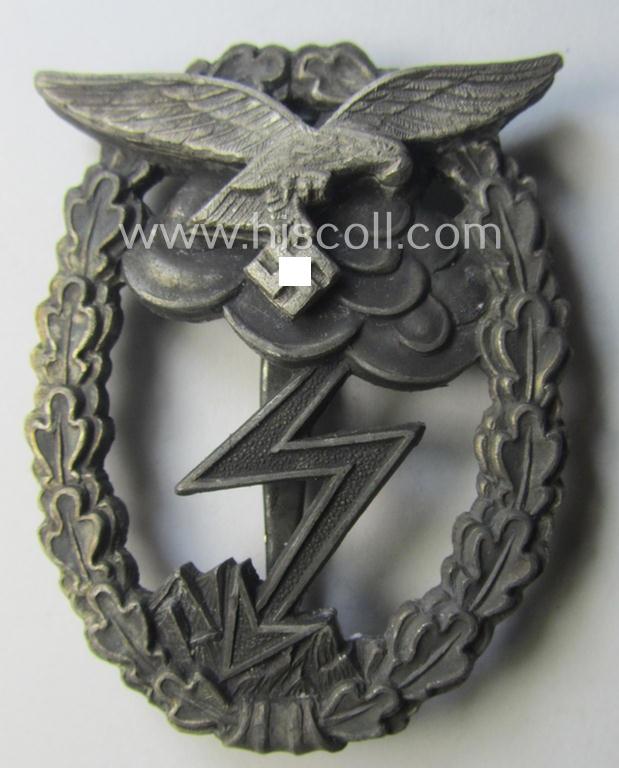 Luxuriously-styled, WH (LW) 'Erdkampfabzeichen' by: 'Rudolf Karneth'