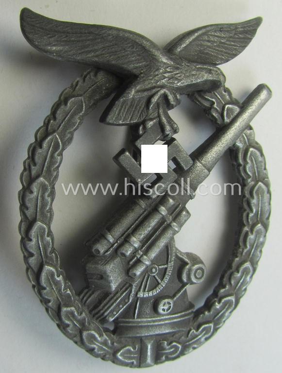 Later-war period- and/or: zinc- (ie. 'Feinzink'-) based- example of a non-maker-marked-, WH (Luftwaffe) 'Flakkampfabzeichen' (or: airforce anti-aircraft badge), as was produced by the desirable: 'Wilhelm Deumer'-company