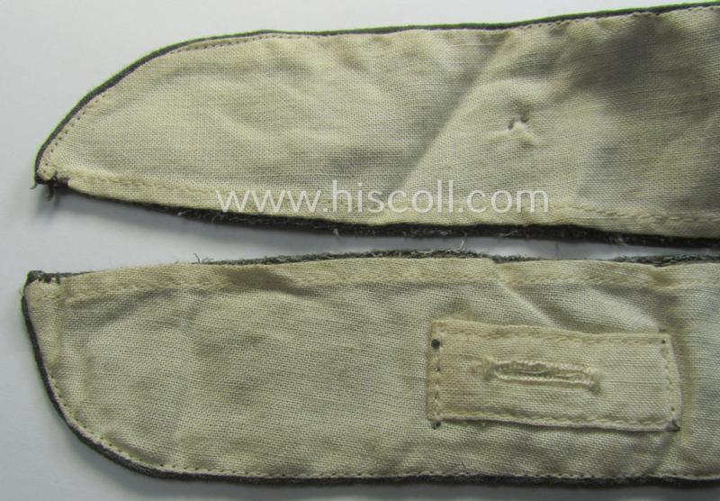 WH (Heeres o. Waffen-SS) greenish-coloured- and/or 'standard-issue'-pattern so-called: 'Kragenbinde' (or: uniform inner-collar) being a regular-issued- (and size- ie. maker-marked) example that comes in a moderately used- ie. worn, condition