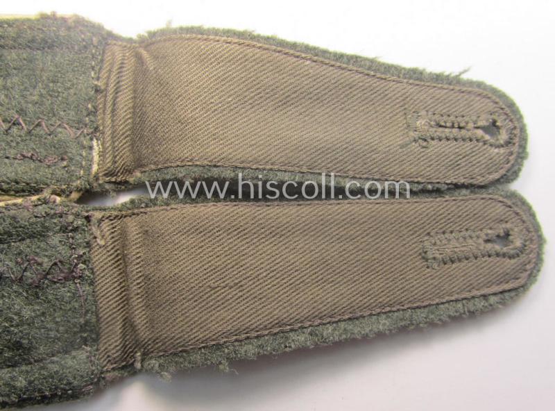 Pair of WH (Heeres) 'M40 o. M43'-pattern NCO-type shoulderstraps: 'Unteroffizier eines Infanterie-Rgts.'