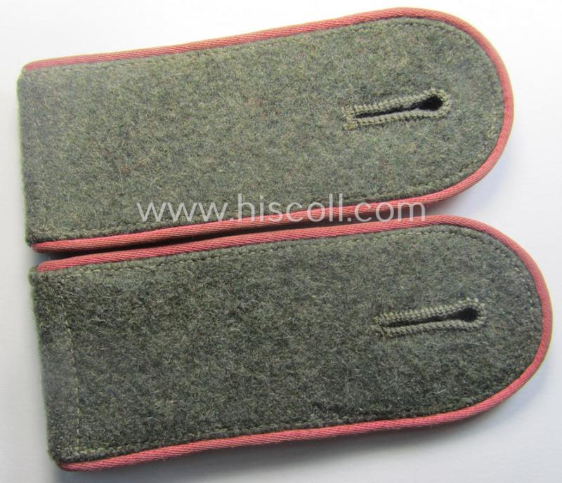 Pair of WH (Heeres) EM-type shoulderstraps: 'Soldat eines Panzerjäger-Abts.'