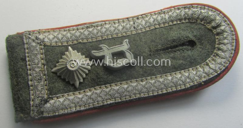 Single, WH (Heeres) 'M40 o. M43'-pattern, neatly 'cyphered', NCO-type shoulderstrap: 'Feldwebel eines Pz- o. Panzerjäger-Abtlgs. o. Rgts.'