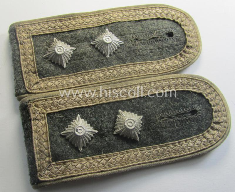 Pair of typical later-war-period- (ie. 'M44'-pattern) WH (Heeres) NCO-type shoulderstraps as was intended for usage by an: 'Oberfeldwebel eines Infanterie-Rgts.'