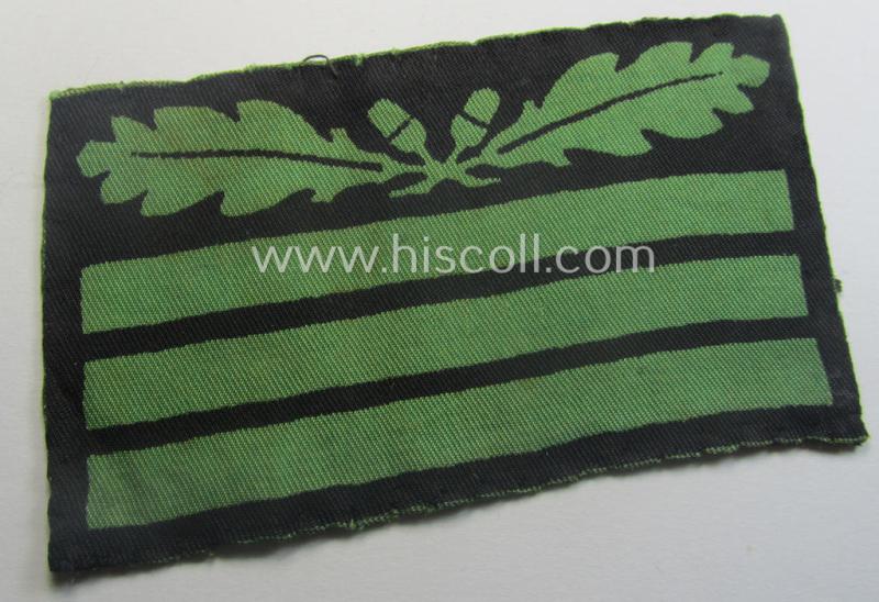 Single - and clearly tunic-removed! - officers'-pattern, WH (Heeres o. Waffen-SS) rank-insignia-bar (for usage on the camouflaged-uniforms) as used by an officer holding the rank of: 'Hauptmann' (ie.: 'SS Hauptsturmführer')