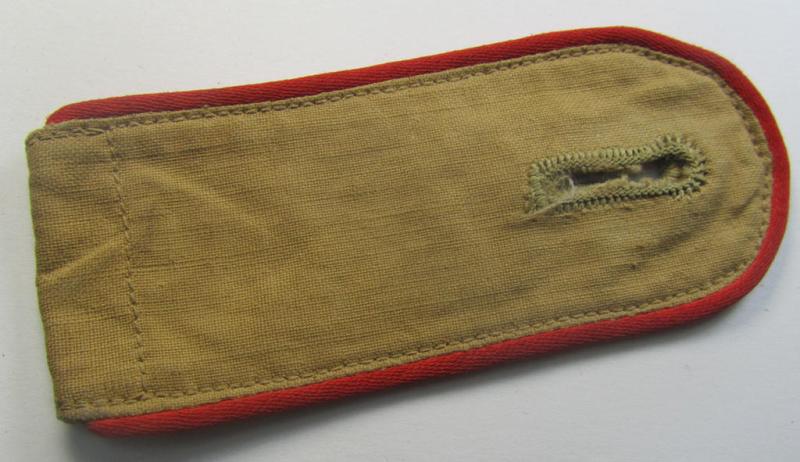 Single, WH (Luftwaffe) 'tropical-issued'-shoulderstrap (as was specifically intended for usage on the tropical-shirts ie. tunics) as was specifically intended for a: 'Soldat der Flakartillerie-Trpn.'