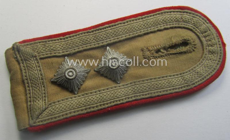 Single, WH (Luftwaffe) 'tropical-issued' NCO-type shoulderstrap (as was specifically intended for usage on the tropical-shirts ie. tunics) as was specifically intended for an: 'Oberfeldwebel der Flakartillerie-Trpn.'