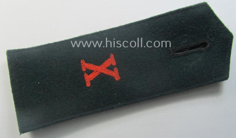 Single, early- (ie. pre-war-) period, WH (Heeres) 'cyphered' (pointed-styled-), EM-type (ie. 'M36'-pattern-) shoulderstrap: 'Soldat des Wehr-Ersatzdienstelle im Wehrkreises X'