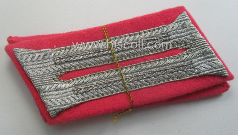 Pair of WH (Heeres) EM- (ie. NCO-) type, so-called: 'Waffenrock'- (ie. dress-) collar-tabs (ie. 'Kragenspiegel'): 'Soldat o. Uffz. eines Pz. o. Pz-Jäger-Abts. o. Rgts.'