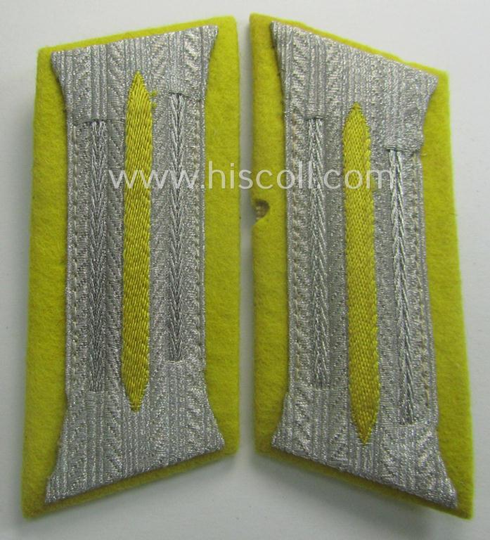 Pair of WH (Heeres) EM- (ie. NCO-) type, so-called: 'Waffenrock'- (ie. dress-) collar-tabs (ie. 'Kragenspiegel'): 'Soldat o. Uffz. eines Nachrichten-Abts. o. Rgts.'