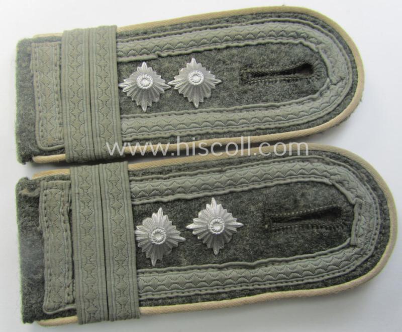 Pair of WH (Heeres) NCO-type (ie. 'M40- o. M43'-pattern) shoulderstraps as was intended for usage by an: 'Oberfeldwebel u. Offiziers-Anwärter eines Infanterie-Rgts.'