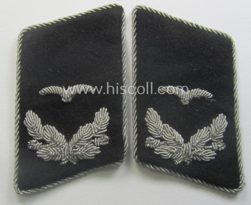 Pair of WH (Luftwaffe) officers'-type collar-patches (ie. 'Kragenspiegel für Offiziere') as executed in black-coloured wool as was intended for usage by a: 'Leutnant der Pionier- o. Bau-Trpn.'