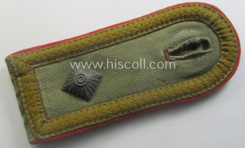 Single, WH (Heeres) 'tropical' NCO-type shoulderstrap: 'Feldwebel der Panzer-Truppen'