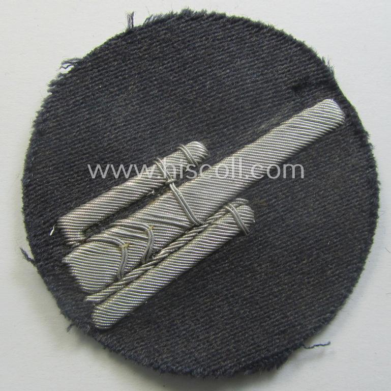 WH (Luftwaffe) hand-embroidered, trade- ie. special-career-patch (ie. 'Tätigkeitsabzeichen') of the first pattern as was specifically intended for staff-members serving within the: 'Flakartillerie-Trpn.'