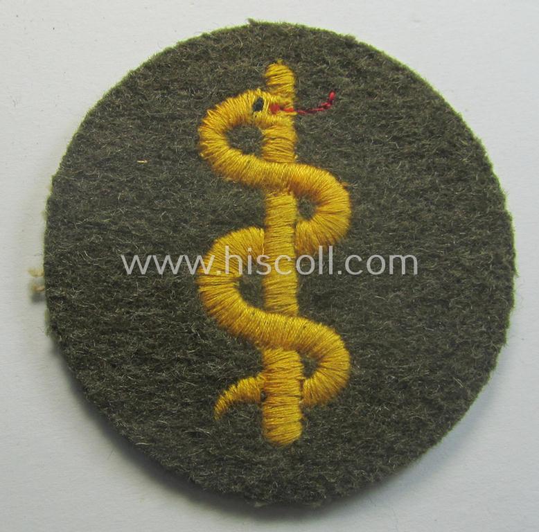 WH (Heeres) 'tropical'-issue, trade- and/or special-career insignia (ie. machine-embroidered 'Laufbahn- o. Tätigkeitsabzeichen') as was intended for an army: 'Sanitäter' (or: medical-orderly ie. NCO)