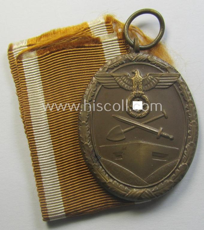 Medal-set: 'Deutsches Schutzwall Ehrenzeichen' (aka: 'Westwall'-medal) being a non-maker-marked- and/or: 'Buntmetall'-based specimen