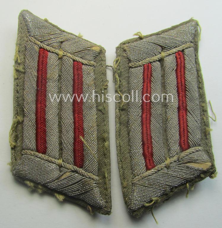 Truly unusual - and fully matching! - pair of (tropical-styled!) WH (Heeres) officers'-type collar-tabs, as piped in the bright-red-coloured branchcolour as was intended for usage by an: 'Offizier der Artillerie-Trpn.'