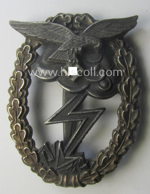 Luxuriously-styled, WH (LW) 'Erdkampfabzeichen' by: 'Rudolf Karneth'