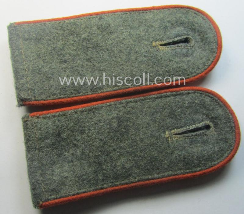 Pair of WH (Heeres) EM-type shoulderstraps: 'Soldat der Feldgendarmerie-Trpn.'