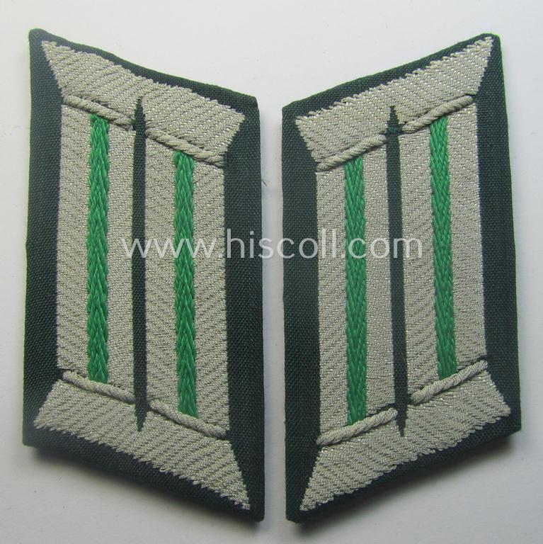WH (Heeres) pair of (later-war-pattern) officers'-type collar-tabs (ie. 'Kragenspiegel für Offiziere') as executed in 'BeVo'-weave pattern as was intended for an officer serving within the: 'Jäger- o. Gebirgsjäger-Trpn.'