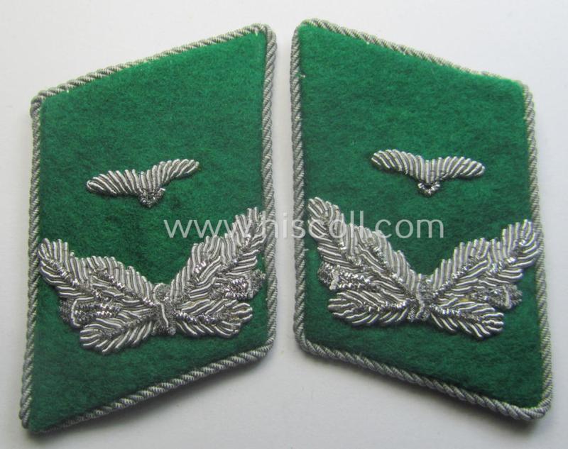 Pair of bright-green-coloured- (and/or: silver-piped) WH (Luftwaffe) officers'-type collar-patches (ie. 'Kragenspiegel für Offiziere') as was intended for a: 'Leutnant der LW-Felddivisionen'