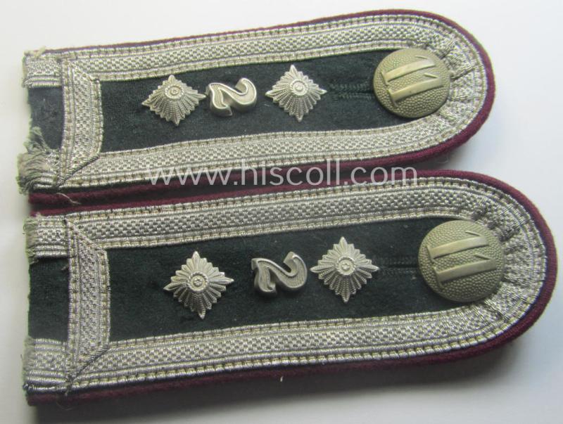 Pair of WH (Heeres) NCO-type shoulderstraps: 'Oberfeldwebel u. Mitglied des (Nebel)Werfer-Rgts. o. Abtlgs. 2'