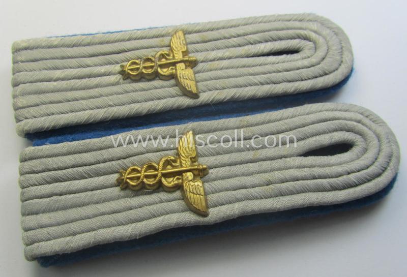 Later-war-period- and fully matching! - pair of neatly 'cyphered', WH (Heeres) officers-type shoulderboards as was intended for a: 'Leutnant des TSD o. Truppensonderdienst'