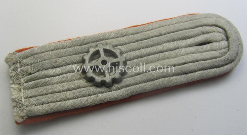 Single, WH (Heeres) neatly 'cyphered', officers-pattern shoulderboard as intended for a: 'Leutnant u. Feldingenieur des Heeres'