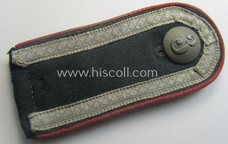 Single, pre- (ie. early-) war-period WH (Heeres) so-called: 'M36 o. 40'-pattern, NCO-type shoulderstrap as was intended for - and with certainty worn by! - an: 'Unterwachtmeister eines (Sturm)Artillerie Abts. o. Rgts.'