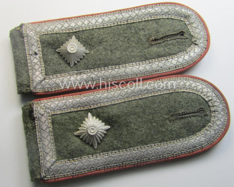 Pair of WH (Heeres), early- (ie. mid-) war period- (ie. 'M40 o. M43'-pattern) NCO-type shoulderstraps as was intended for a: 'Feldwebel eines Panzer- o. Panzerjäger-Abts. o. Rgts.'