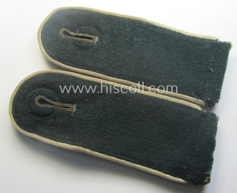 Pair of WH (Heeres), early- (ie. pre-) war-period- (ie. 'M40'-pattern) EM-type shoulderstraps: 'Soldat der Infanterie-Trpn.'