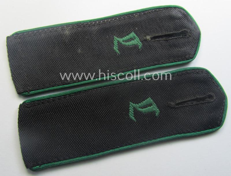 Fully matching, typical bright-green-piped- and/or neatly 'cyphered' pair of so-called: 'HJ-Landjahr'-shoulderstraps as was intended for usage by a: 'HJ-Junge' serving within the greater 'Landjahr'-movement