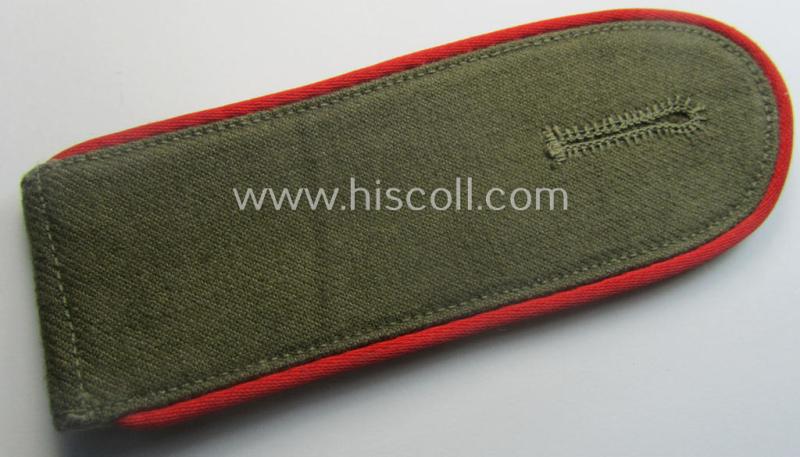 Single - but nevertheless rarely encountered! - somewhat later- ie. mid-war-pattern, WH (Heeres) 'tropical' ie. truly 'DAK'-related, enlisted-mens'-type shoulderstrap as was intended for a: 'Soldat der Artillerie-Trpn.'