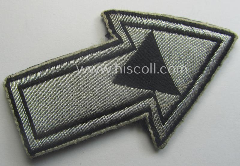 Minimally used - and truly rarely found! - so-called: TeNo (ie. 'Technische Nothilfe') students'-arm-badge (ie. 'Ärmelabzeichen für Lehrgangsteilnehmer an den Reichsführerschulen der TeNo')