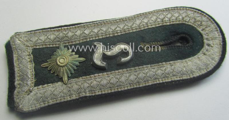 Single, WH (Heeres) NCO-type shoulderstrap: 'Feldwebel u. Mitglied einer Pionier-Lehr-Btls.'