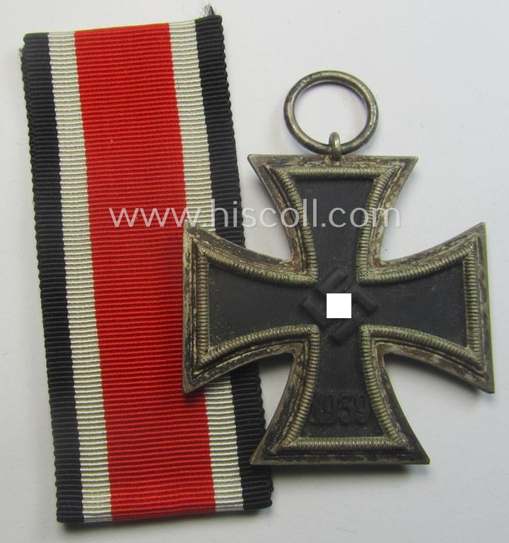 'Eisernes Kreuz II. Klasse' being a maker- (ie. '55'-) marked example by the maker (ie. 'Hersteller'): 'J.E. Hammer & Söhne'