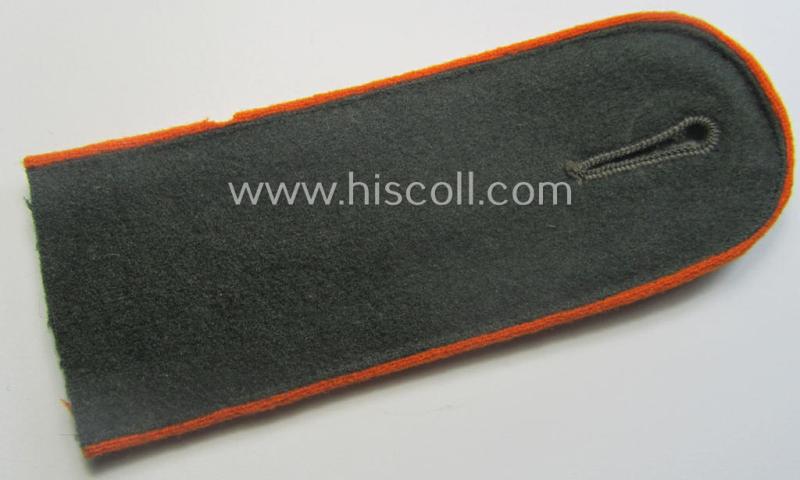 Single, early- (ie. pre-war-) period, WH (Heeres) (rounded-styled-), EM-type (ie. 'M36'-pattern-) shoulderstrap: 'Soldat einer Wehr-Ersatzdienstelle' (or: 'Feldgendarmerie'-unit)