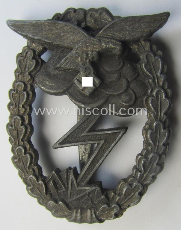 Luxuriously-styled, WH (LW) 'Erdkampfabzeichen' by: 'Rudolf Karneth'