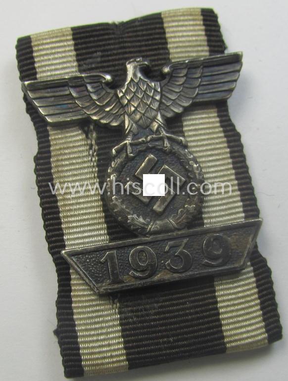 Very unusually-mounted and just moderately used- and/or worn example of a: 'Wiederholungsspange zum EK II. Kl.' as was produced by the actually (rarely found!) 'Otto Schickle'-company