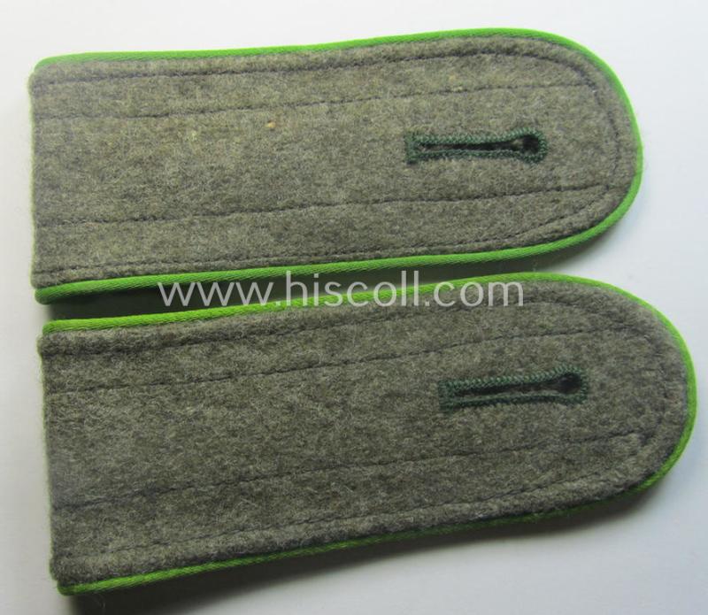 Pair of WH (Heeres) 'M44'-styled ie. 'simplified' EM-type shoulderstraps: 'Sld. eines Pz-Gren.-Rgts.'