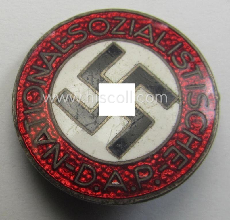 'N.S.D.A.P. - Parteiabzeichen' showing the makers'-designation: 'RzM' and/or: 'M1/52'