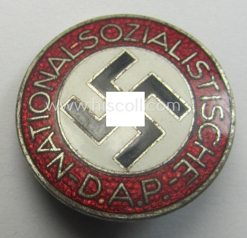'N.S.D.A.P. - Parteiabzeichen' showing the makers'-designation: 'RzM' and/or: 'M1/93'
