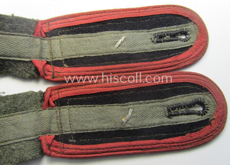 Fully matching, WH (Heeres) later-war period- (ie. 'simplified'- ie. 'M44'-pattern-) NCO-type shoulderstrap-pair (as was specifically intended to be used on the black-coloured, 'wrap-around'-styled Panzer-tunics: 'Feldwebel der Panzer-Trpn.'