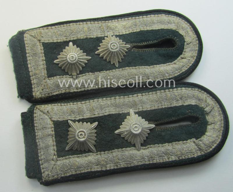 Pair of WH (Heeres) - I deem - early- (ie. mid-) war-period- (ie. 'M40'-pattern) NCO-type shoulderstraps: 'Oberfeldwebel einer Pionier-Abtlgs.'