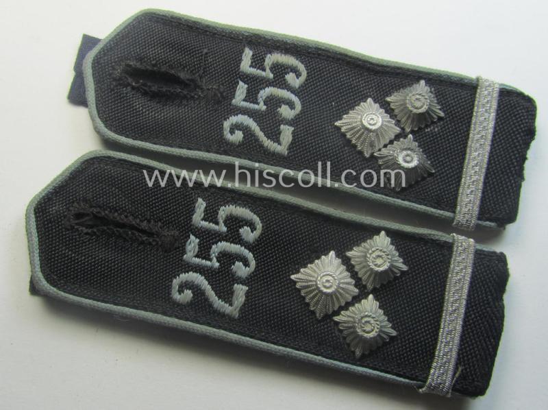 Moderately used pair of: 'Flieger-HJ' (ie. flight 'Hitlerjugend'-) shoulderstraps as was intended for usage by an: 'HJ-Obergefolgschatsführer' who was attached to the: 'Bann 255' (Bann 255 = 'Bann Helmstedt')
