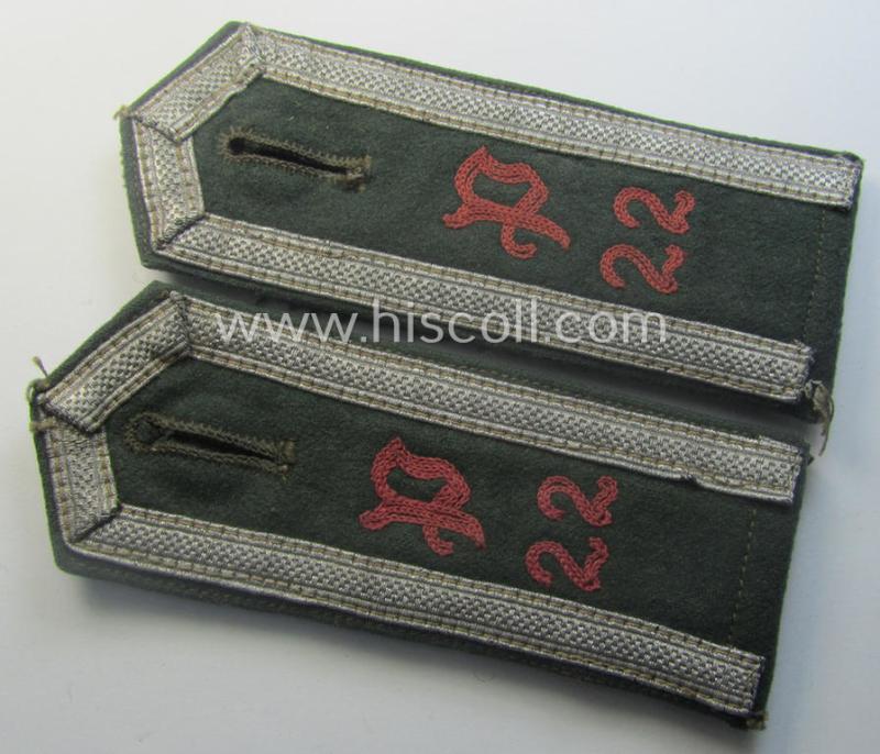 Pair of WH (Heeres), neatly 'cyphered' ('M36'- ie. 'M40'-pattern and pointed-style) NCO-type shoulderstraps: 'Uffz. des Panzerjäger-Abtlgs. 22'