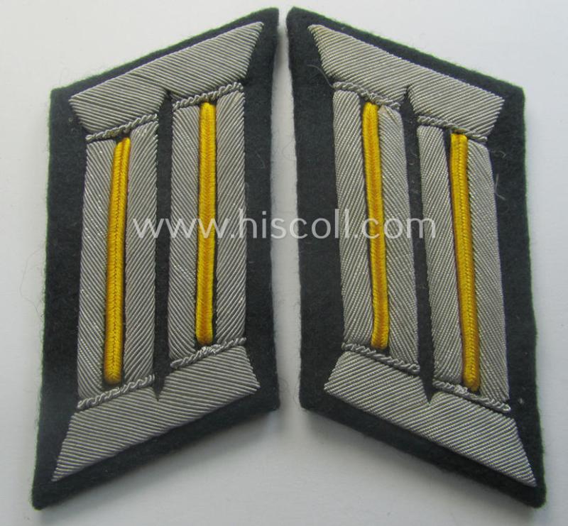 Pair of WH (Heeres) officers'-type collar-tabs: 'Offizier der Kavallerie o. Aufkl.-Trpn.'